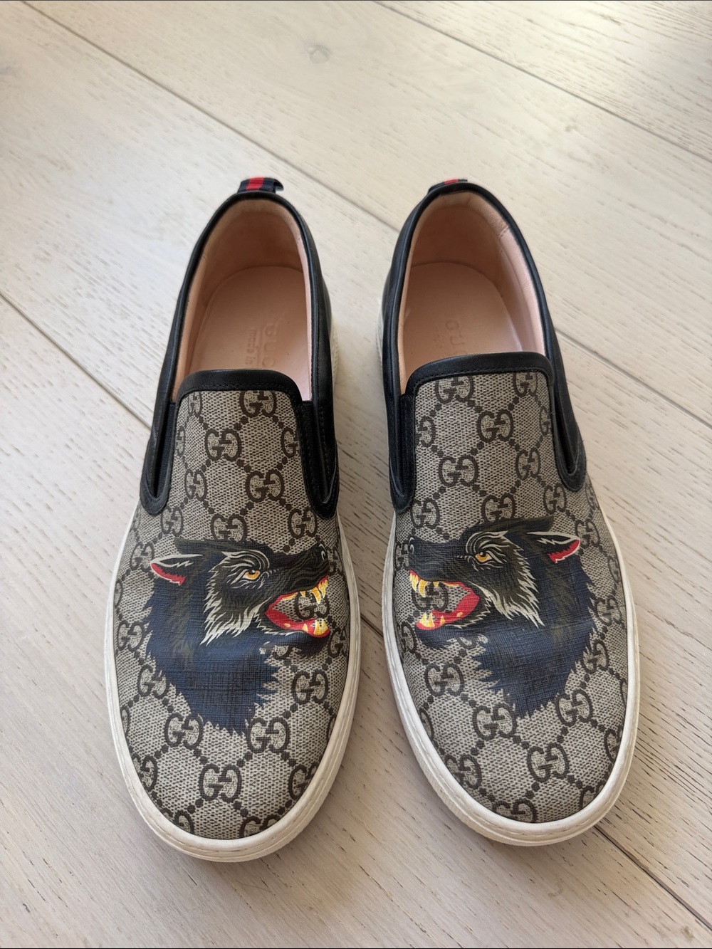 Gucci GG Supreme Wolf Print Slip-On Loafers